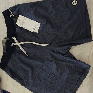 Vuori Shorts size Small